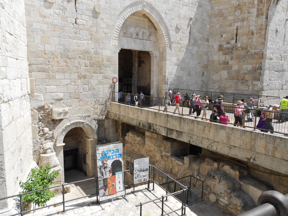 Damascus Gate Cross to Light