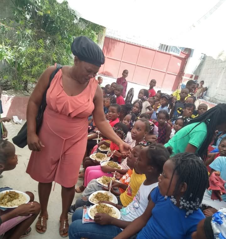 Cross to Light emergency relief food feeding a church community in Port-au-Prince, Haiti